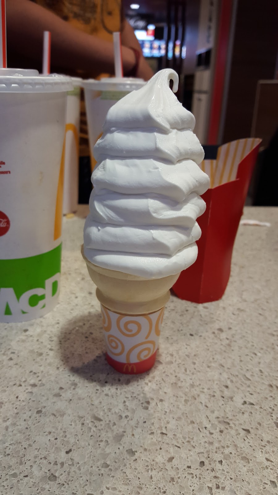 McDonalds | 2895 Boulevard de la Concorde E, Laval, QC H7E 2B5, Canada | Phone: (450) 661-5072