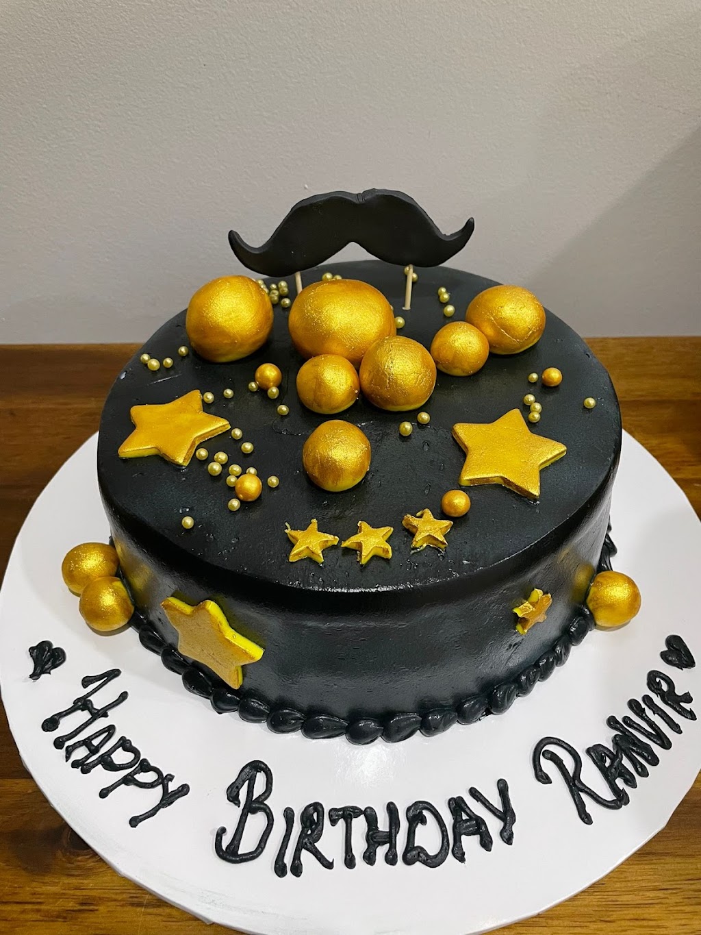 Nehas Bakery | 38 Ferncroft Pl, Brampton, ON L7A 3C8, Canada | Phone: (647) 803-1360