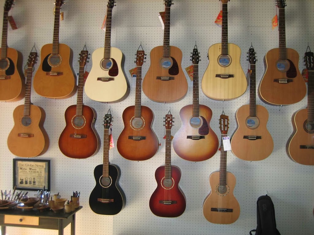 Metro Music | 695 Bank St, Ottawa, ON K1S 3T8, Canada | Phone: (613) 233-9688