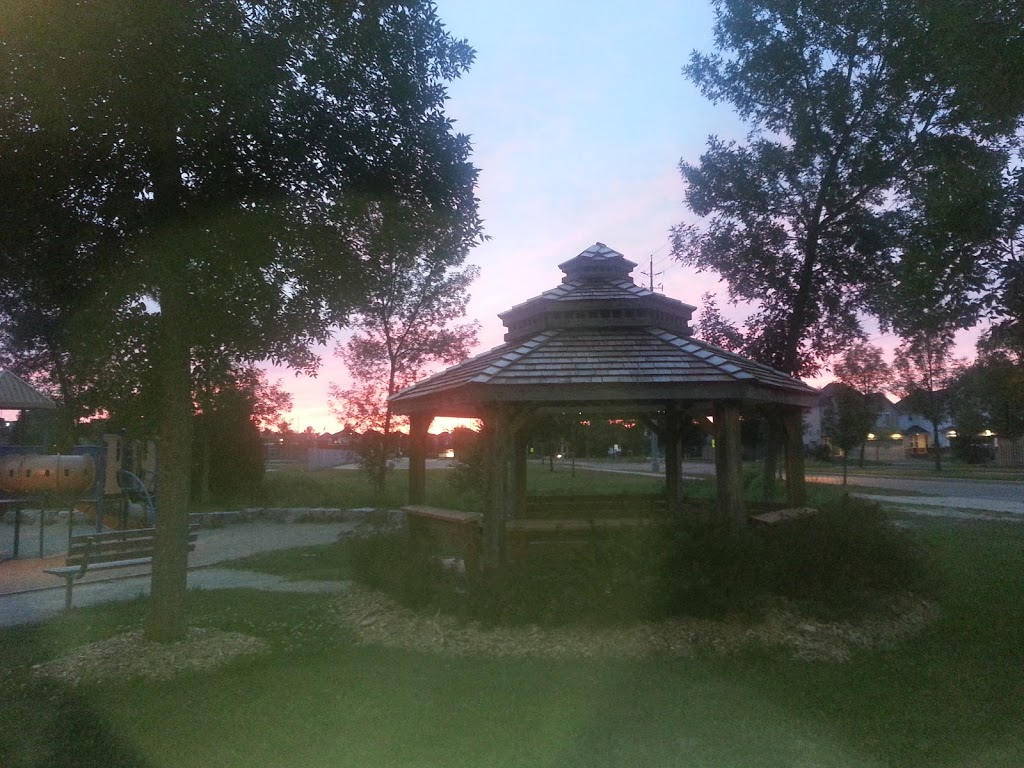 Old Oak Park | 507 Old Oak Pl, Waterloo, ON N2T 2V8, Canada