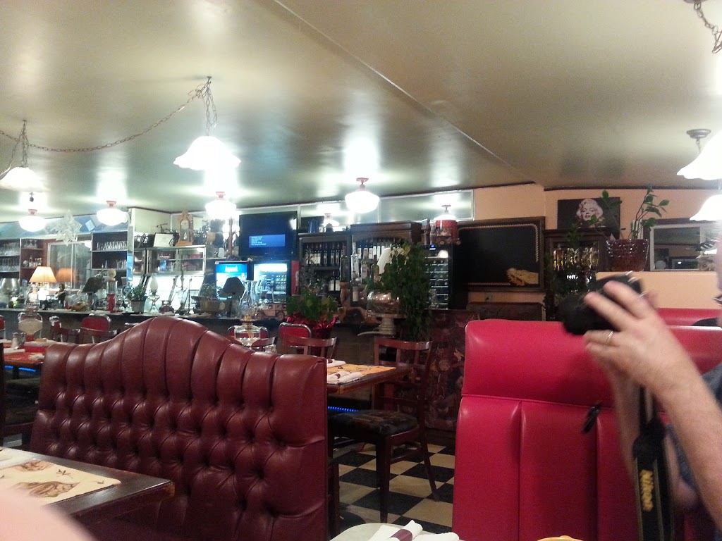 Blacktop Diner | Highway 12, Waldheim, SK S0K 4R0, Canada | Phone: (306) 945-4766