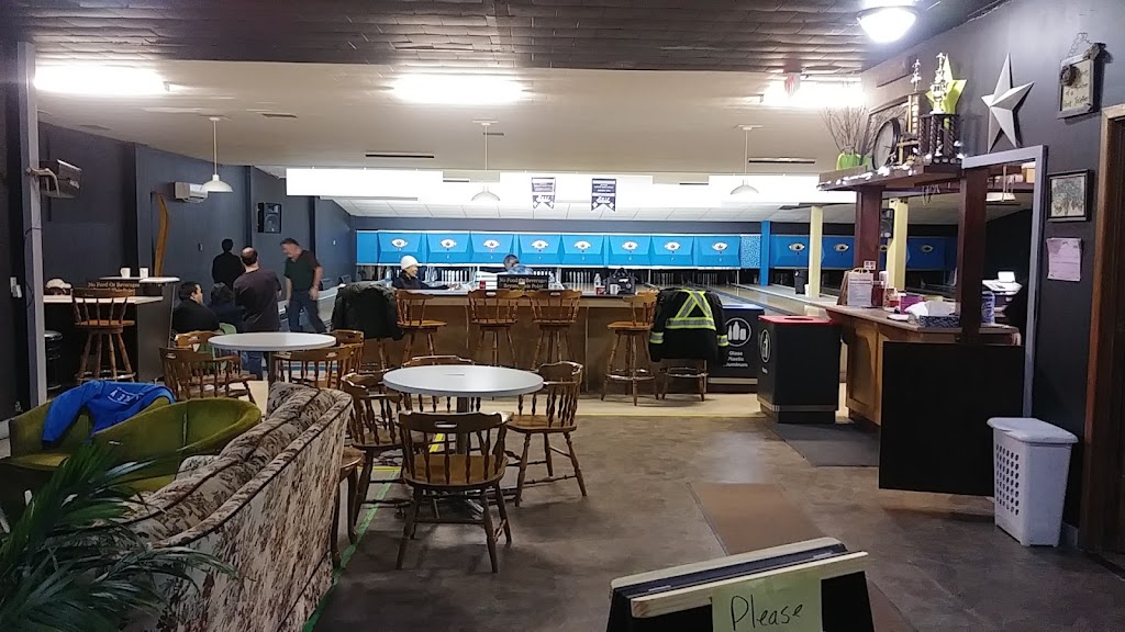 Corner Lanes & Entertainment | 3B2, 1098-1116 Main St, Sussex Corner, NB E4E 3B2, Canada | Phone: (506) 433-4455