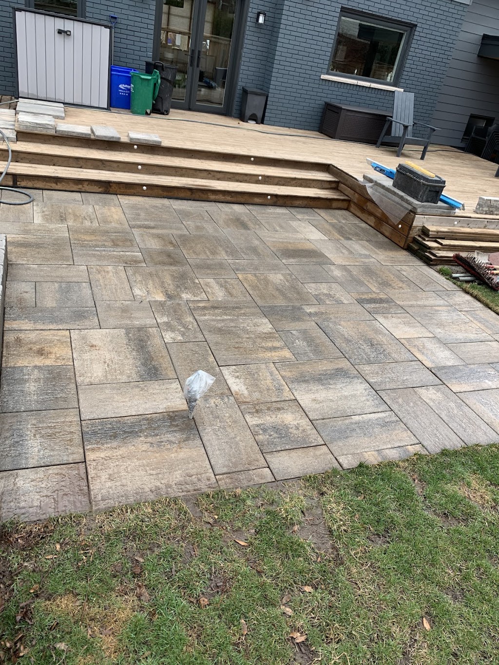 A R Down Landscaping Inc | 83 Kingham Rd, Acton, ON L7J 1S3, Canada | Phone: (905) 864-9113