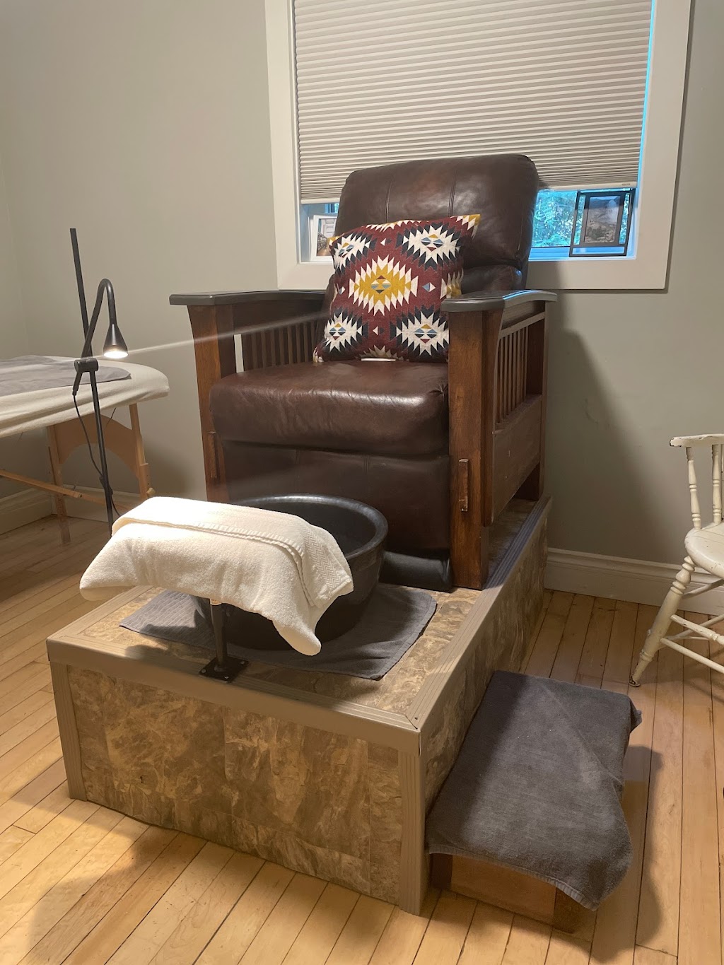 Hairless cat waxing studio | 156 Reimer Ave, Steinbach, MB R5G 0T8, Canada | Phone: (204) 381-1657