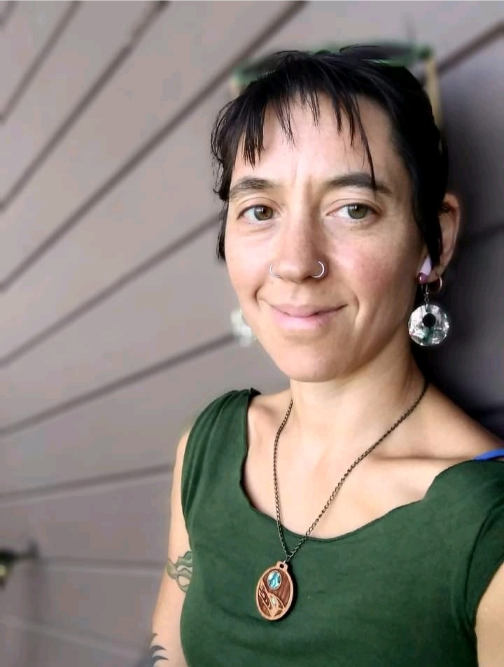 Leisha Vasilinda | 2544 Seaview Rd, Mill Bay, BC V0R 2P1, Canada | Phone: (250) 710-5210