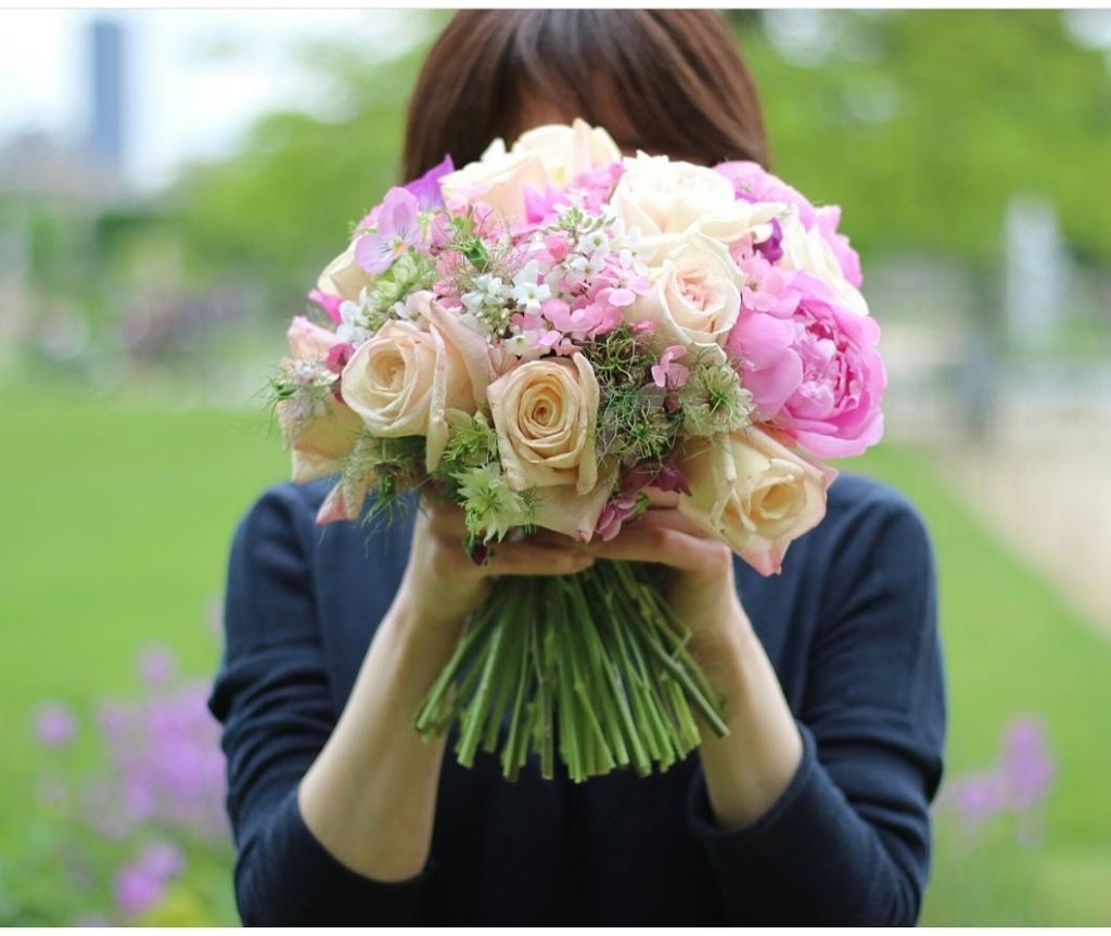 Meadows Flowers | 19150 Lougheed Hwy #130, Pitt Meadows, BC V3Y 2H6, Canada | Phone: (604) 465-1111