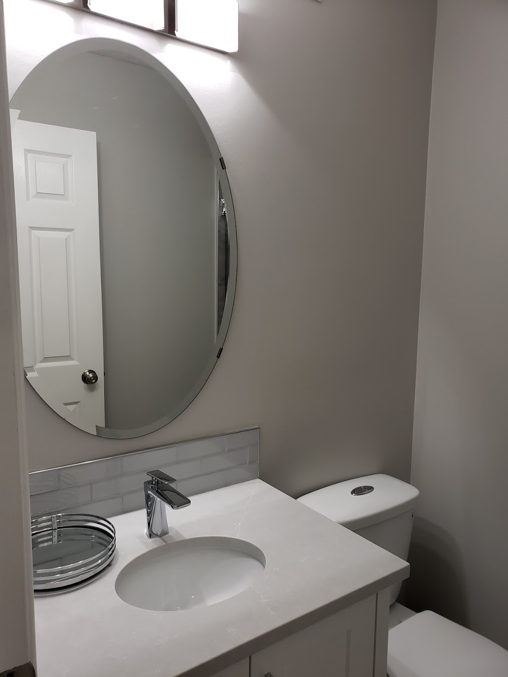 Advance Glass & Mirror Ltd | 555 Albert St, Regina, SK S4R 2P2, Canada | Phone: (306) 949-3800
