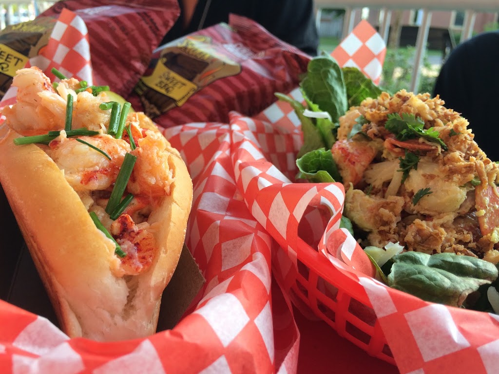 Daves Lobster Halifax | The Salt Yard, 1549 Lower Water St, Halifax, NS B3J 1S2, Canada | Phone: (902) 703-2500