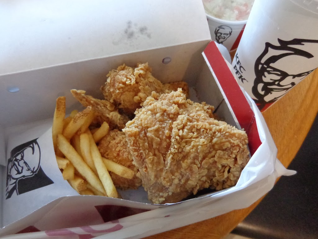 KFC | 2255 Lonsdale Ave, North Vancouver, BC V7M 2K8, Canada | Phone: (604) 984-9013