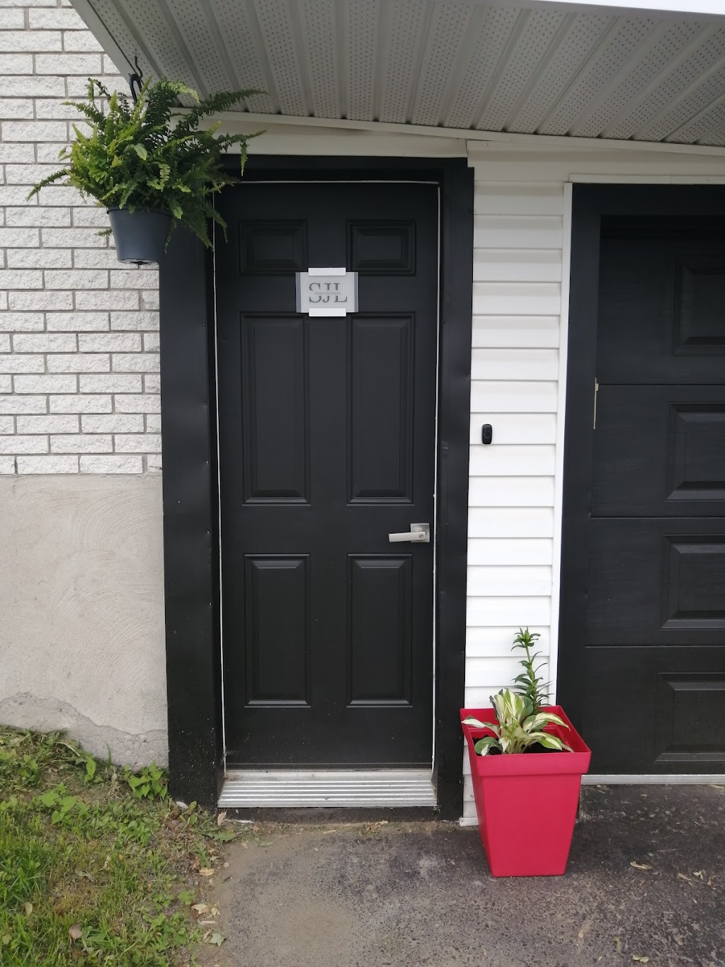 Institut de beauté SJL | 33 Rue Garneau, Victoriaville, QC G6P 6K3, Canada | Phone: (819) 352-3824