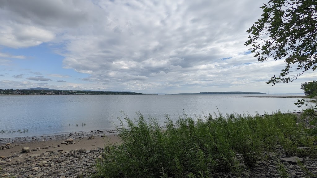 Baie De Beauport | 1 Boul. Henri-Bourassa, Québec, QC G1J 1W8, Canada | Phone: (418) 266-0722