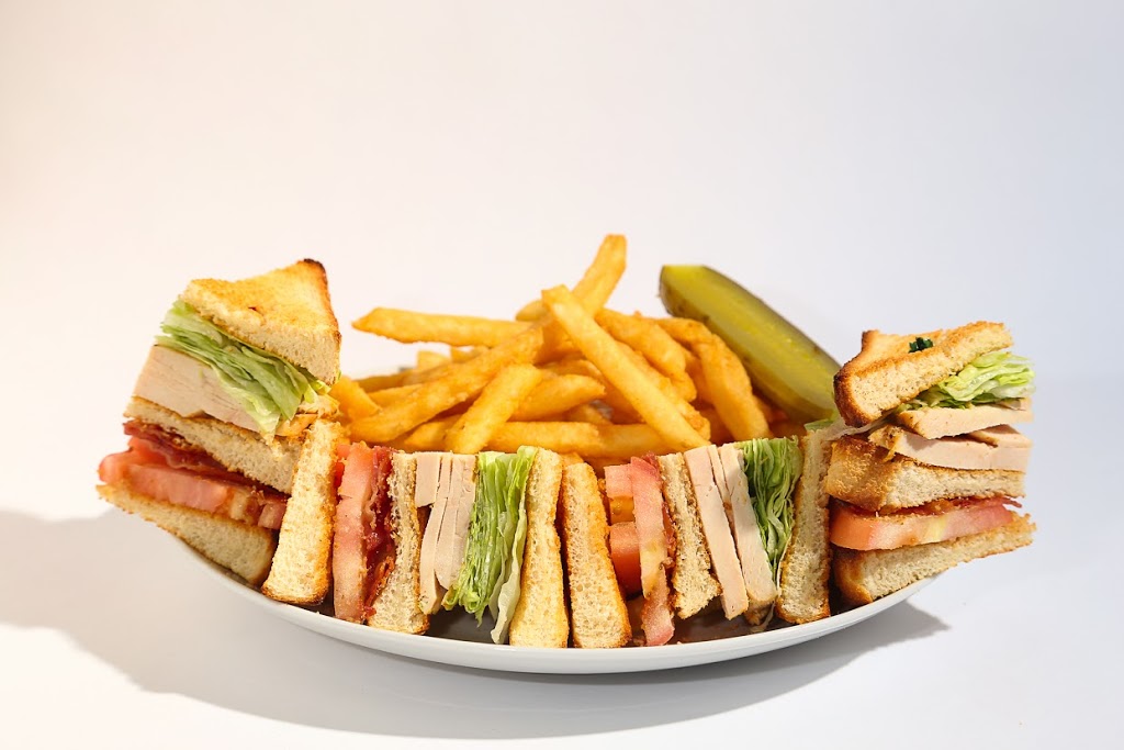 Willys Pizza | 7 Kakulu Rd, Kanata, ON K2L 2K1, Canada | Phone: (613) 271-1717