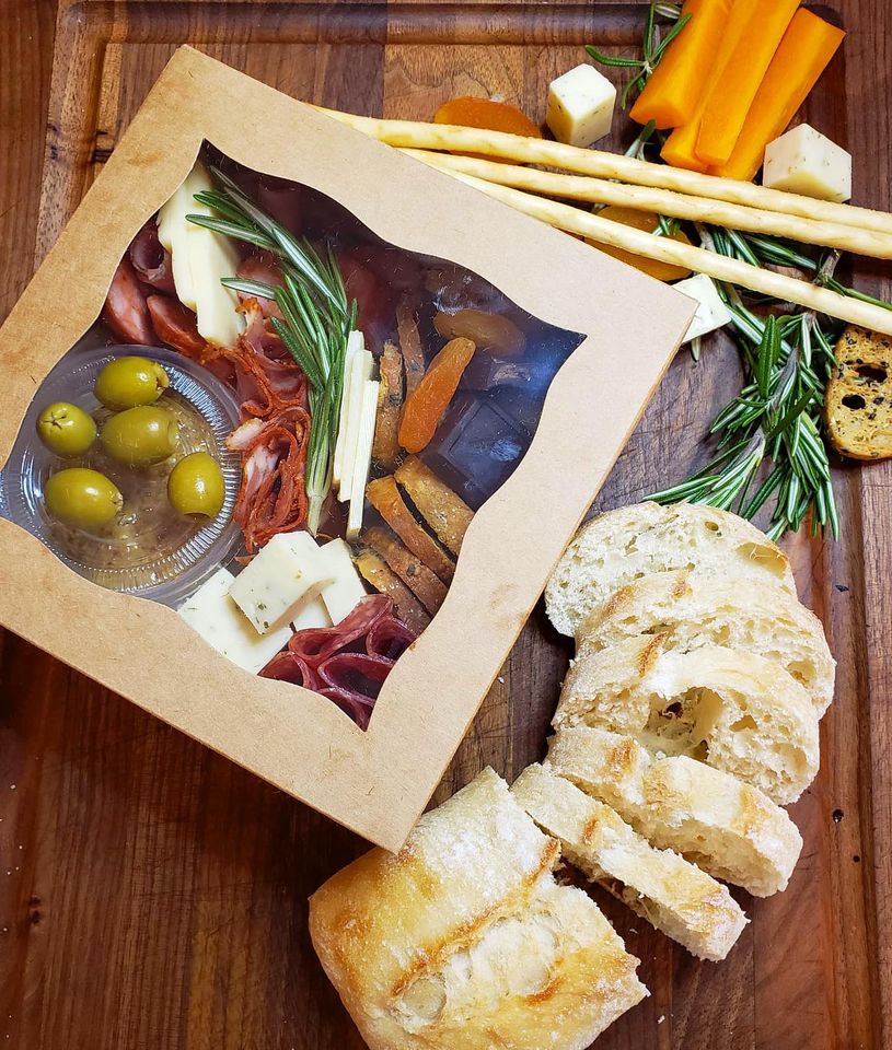 Corks & Boards | 108 Highlands Blvd, Millbrook, ON L0A 1G0, Canada | Phone: (905) 404-5395