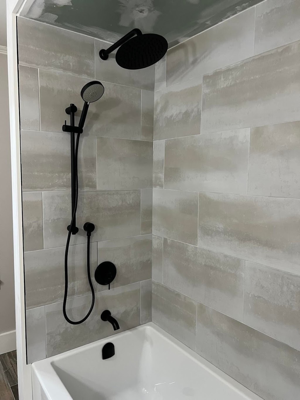 Hudgin Contracting | 2838 Clarksville Street, Innisfil, ON L9S 2J1, Canada | Phone: (289) 338-7621