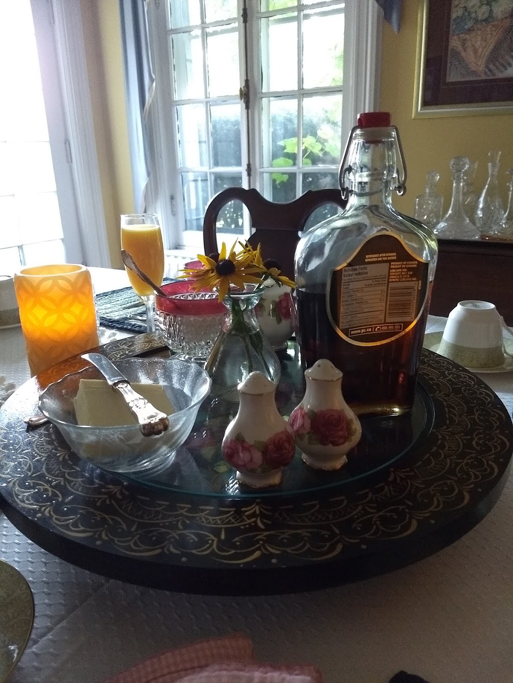 Richmond Manor Bed & Breakfast | 16 Blake St, Barrie, ON L4M 1J6, Canada | Phone: (705) 726-7103