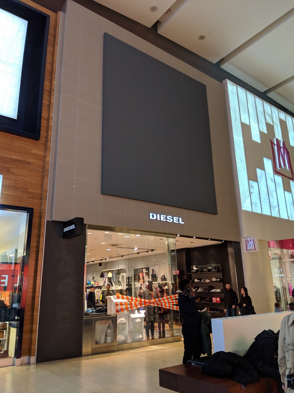 Diesel | 3401 Dufferin Street, c/o Yorkdale Shopping Centre, Store 240, Toronto, ON M6A 2T9, Canada | Phone: (416) 785-4713