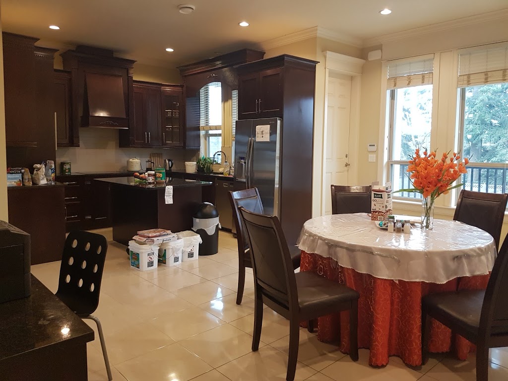 Imperial House Bed and Breakfast | 6895 Waverley Ave, Burnaby, BC V5J 4A4, Canada | Phone: (778) 952-2211