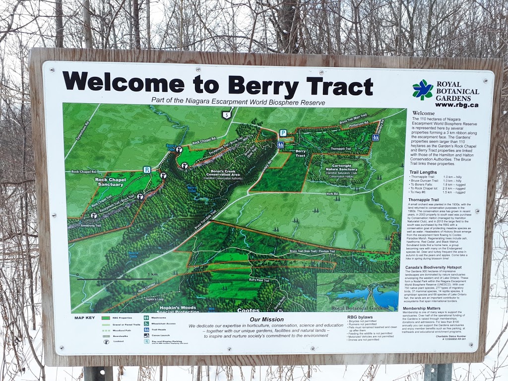Royal Botanical Gardens Berry Tract | Bruce Trail, Dundas, ON L9H 5S7, Canada | Phone: (905) 527-1158