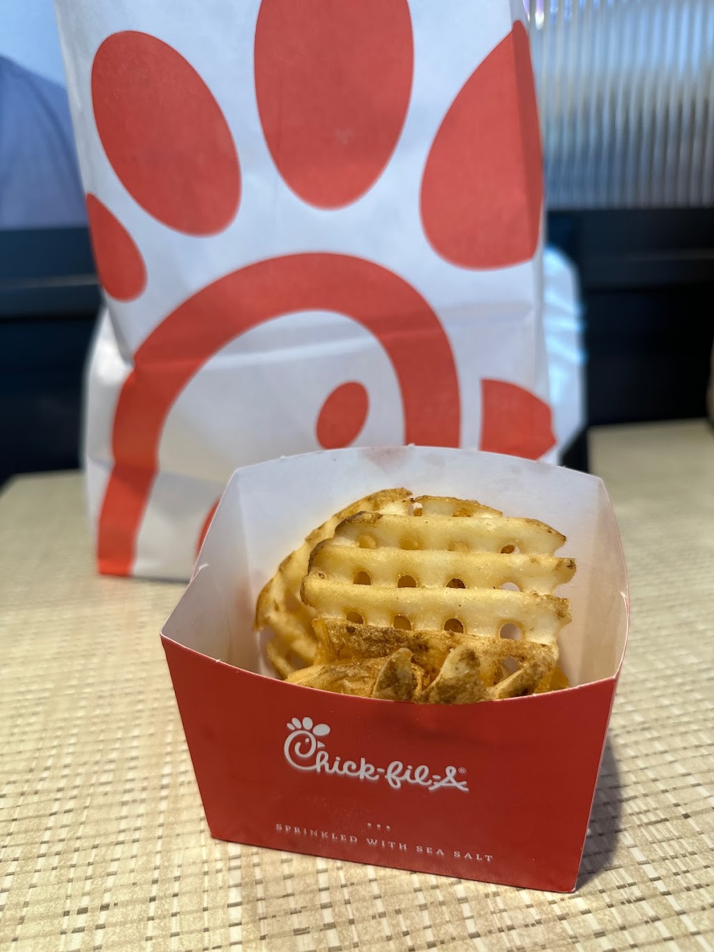 Chick-fil-A | 200, 225 Fairway Rd S Building 200, Unit 0010, Kitchener, ON N2C 1X2, Canada | Phone: (519) 804-9587