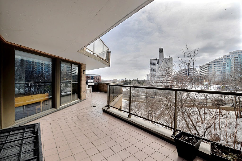 Jacques Ouanounou | 2089 Boulevard Marcel-Laurin #150, Saint-Laurent, QC H4R 1K4, Canada | Phone: (514) 574-3406