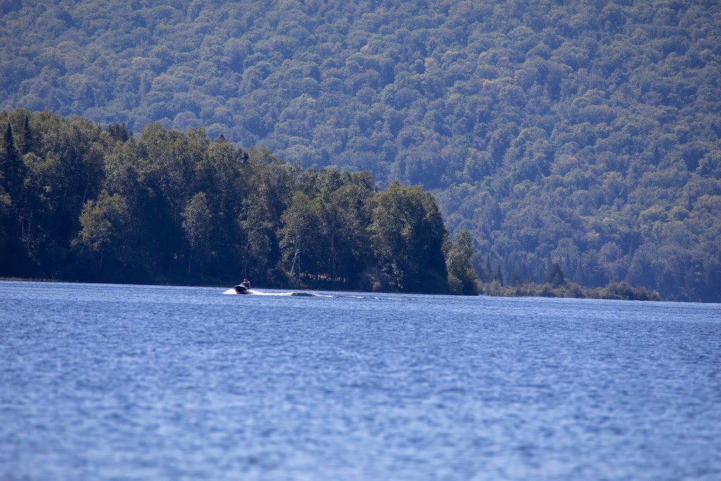 Le Repos du Guerrier | 863 Chem. du Lac des Cornes, Chute-Saint-Philippe, QC J0W 1A0, Canada | Phone: (514) 220-5682