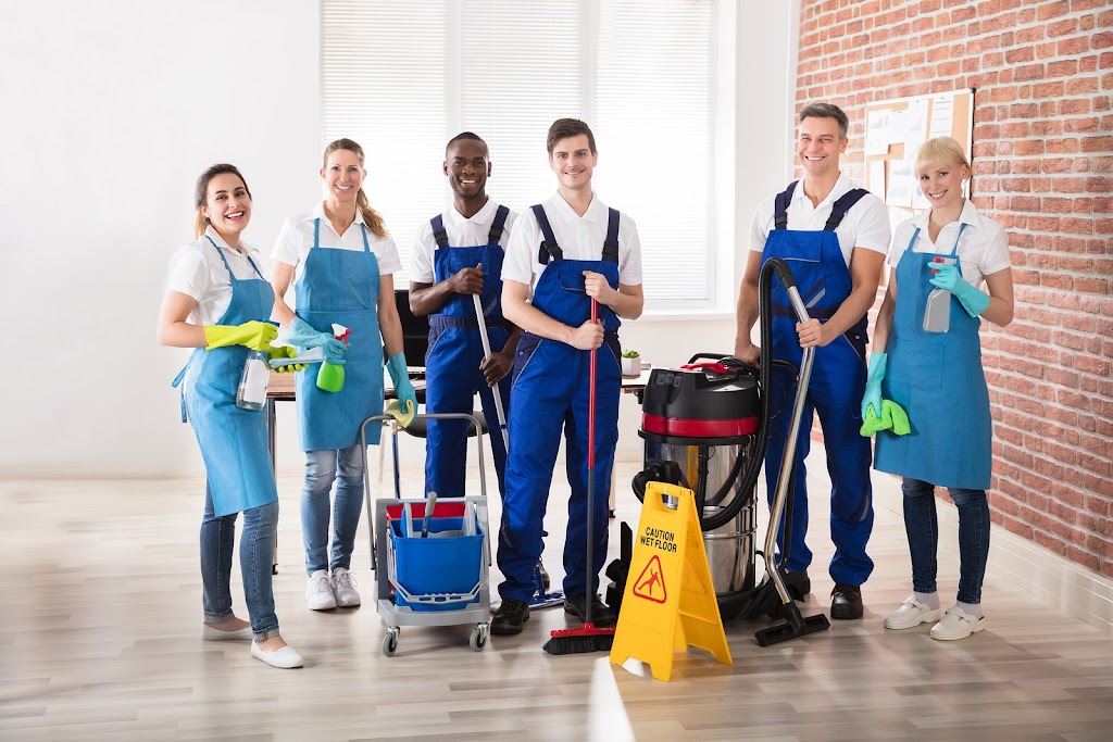 Aston Window Cleaning | 32 Brownlee Ave, Woodbridge, ON L4L 8H4, Canada | Phone: (647) 641-7778