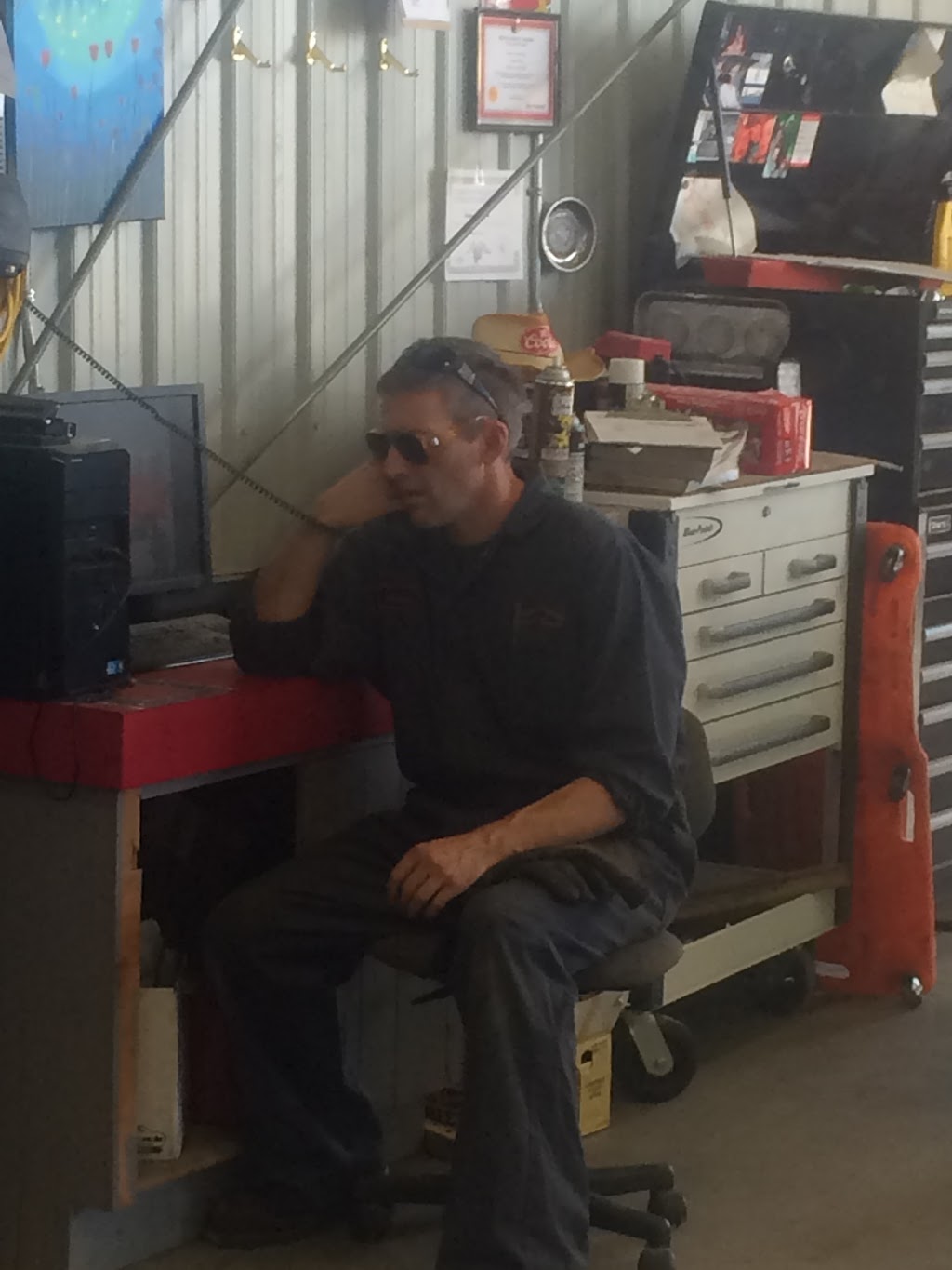 Trochu Motors Ltd. | 102 Ekenfelder St, Trochu, AB T0M 2C0, Canada | Phone: (403) 442-3866