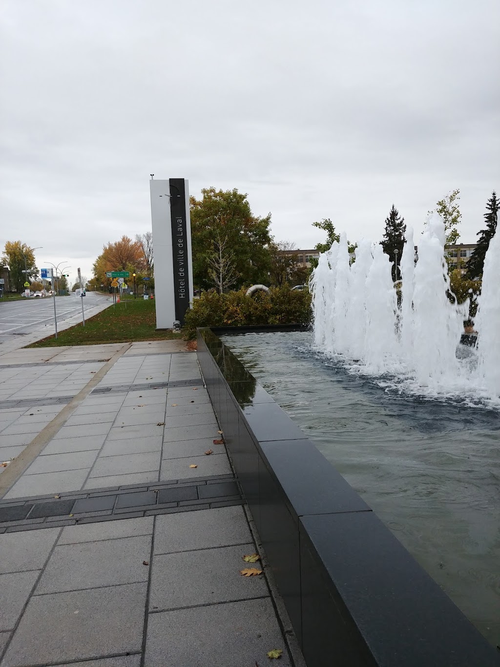 Laval City Hall | 3131 Boulevard Saint-Martin O, Laval, QC H7V 3Z4, Canada | Phone: (450) 978-6888