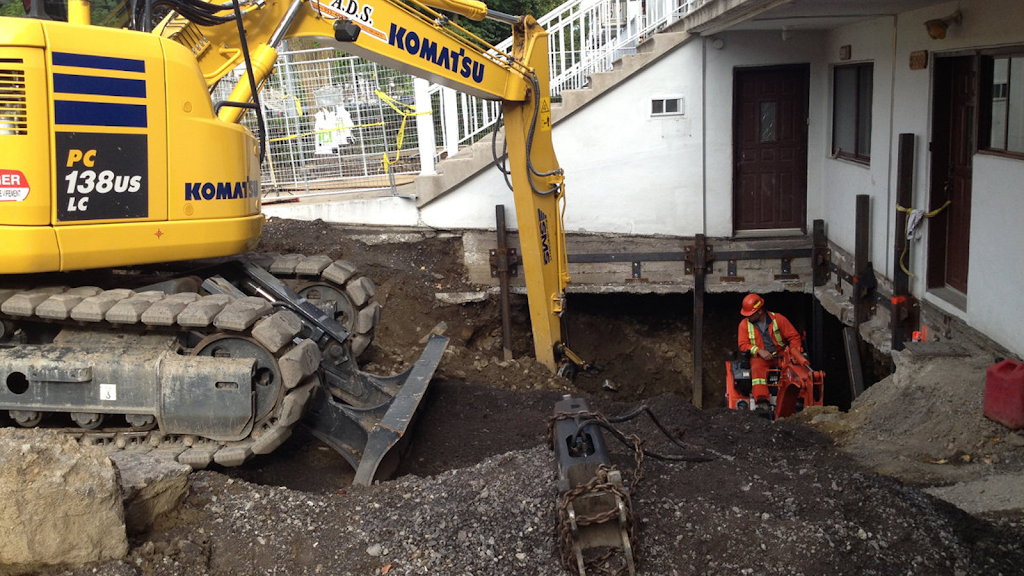 ADS Excavation Et Transport Inc | 1260 Rue Saint-Nicolas, Laval, QC H7E 4X3, Canada | Phone: (514) 953-4870