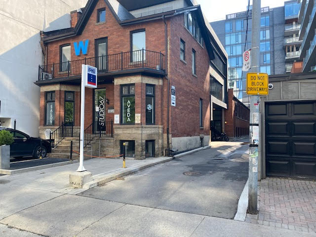 F45 Training King West | 67A Portland St, Toronto, ON M5V 2M9, Canada | Phone: (416) 997-6344