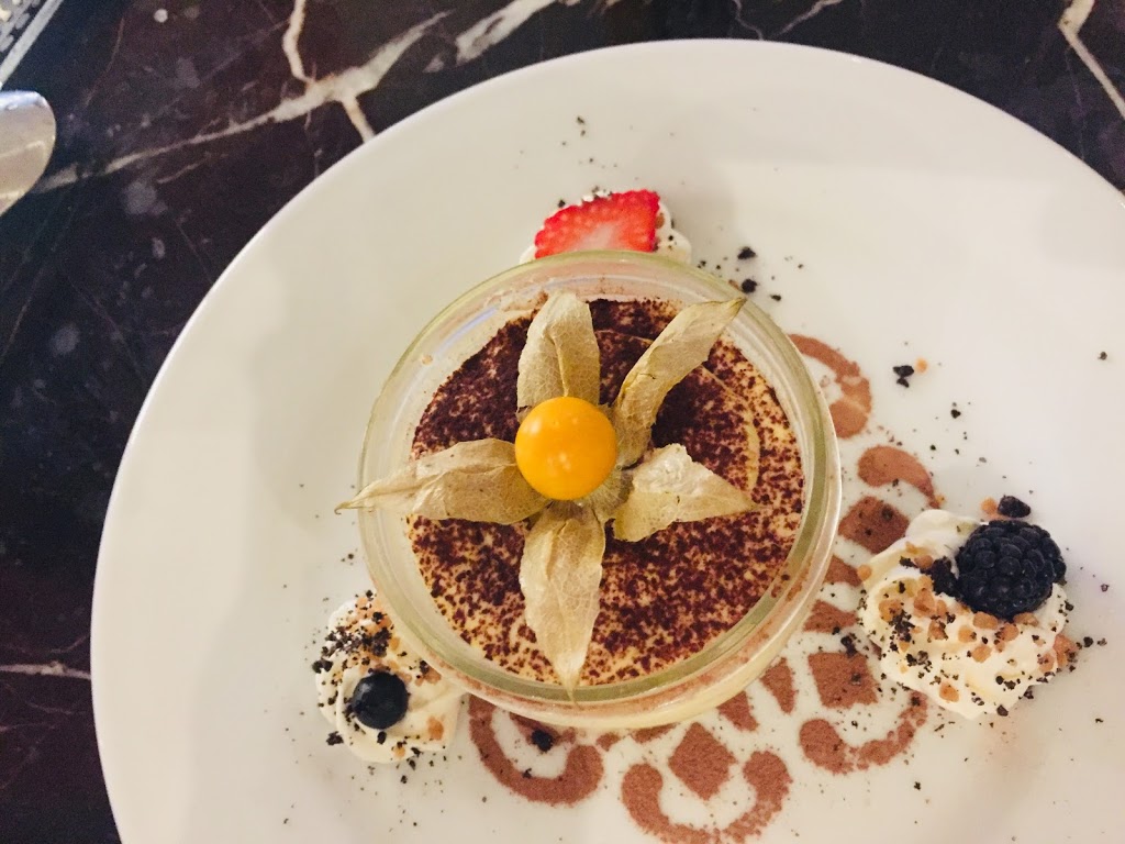 Memories Restaurant & Bar | 19 Keith Ave, Collingwood, ON L9Y 5B4, Canada | Phone: (705) 445-6600 ext. 565