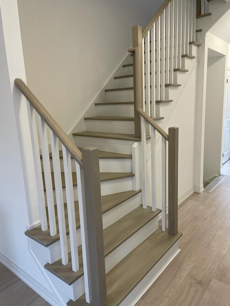 AJM Painting Pro Inc | 8468 10th Line, Barrie, ON L4M 4S4, Canada | Phone: (647) 225-2414