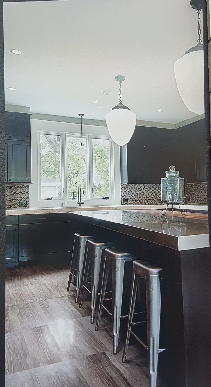 Deco Surfaces Carpet Guy Houle | 595 Rue Principale, Saint-Ambroise-de-Kildare, QC J0K 1C0, Canada | Phone: (450) 752-7804