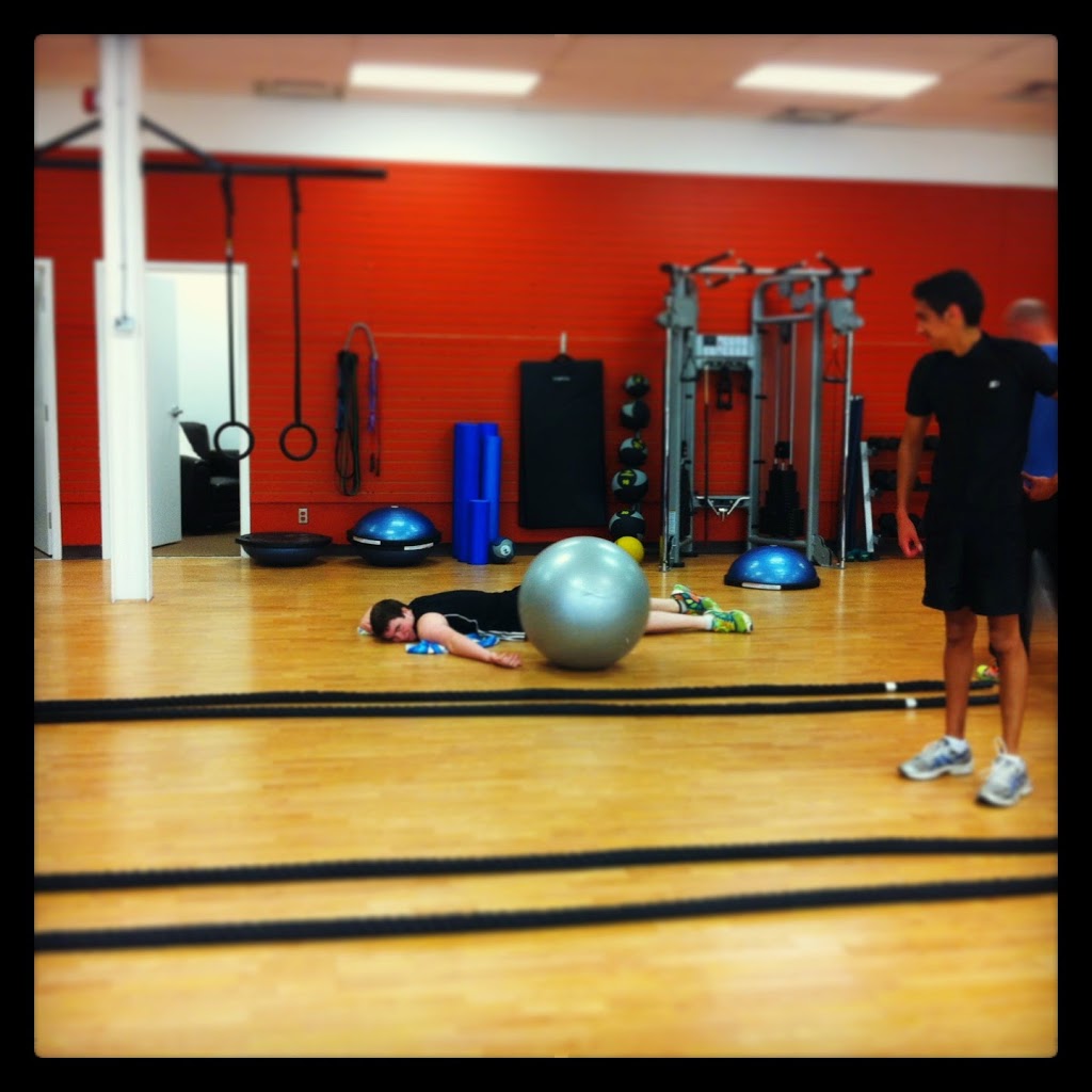 Brickhouse Family Fitness & Nutrition | 150 Katimavik Rd, Kanata, ON K2L 2N2, Canada | Phone: (613) 295-1651