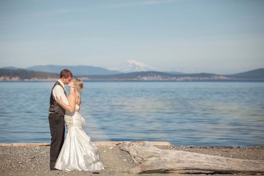 Delgado Photography | 7221 Lantzville Rd #5, Lantzville, BC V0R 2H0, Canada | Phone: (250) 751-3827