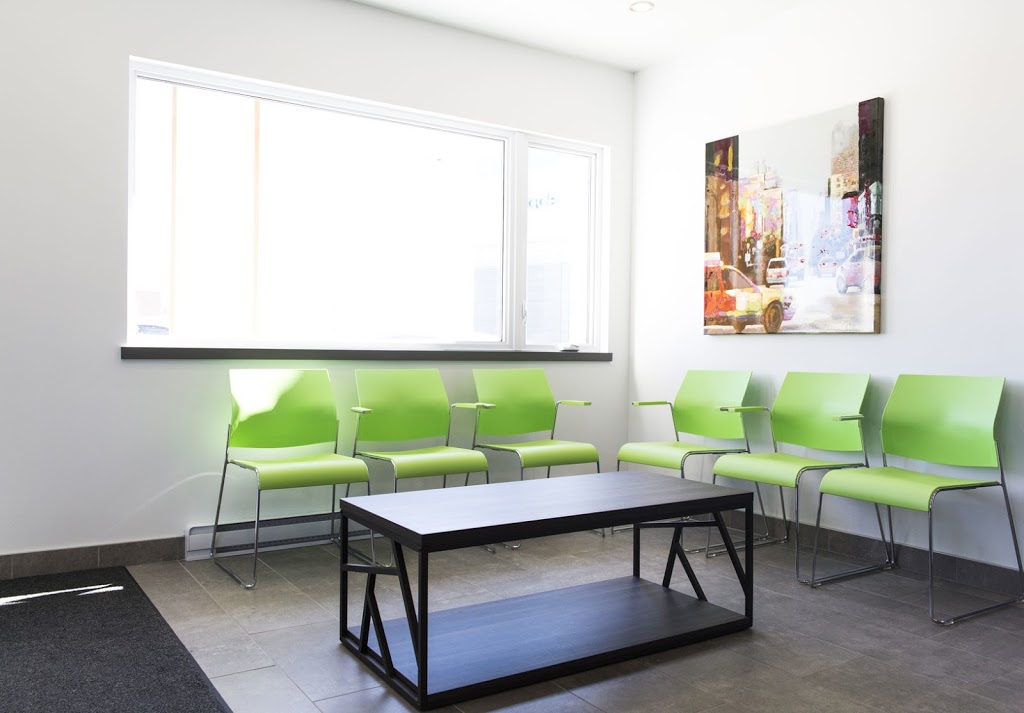 Clinique Dentaire La Pérade | 390 Boulevard Lanaudière, Sainte-Anne-de-la-Pérade, QC G0X 2J0, Canada | Phone: (418) 325-3341