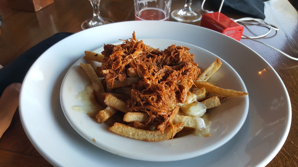 Spinnakers Gastro Brewpub & GuestHouses | 308 Catherine St, Victoria, BC V9A 3S8, Canada | Phone: (250) 386-2739