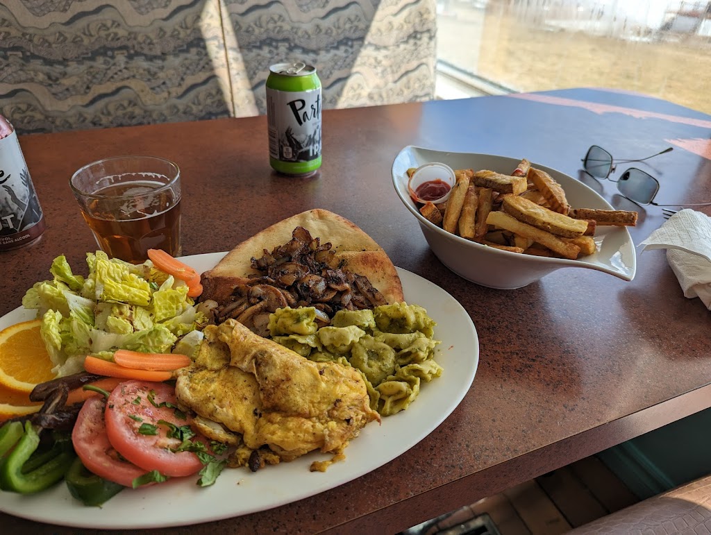 Eugenias Kitchen at the Shallamar | 1328 Portage Rd, Kirkfield, ON K0M 2B0, Canada | Phone: (705) 438-1164