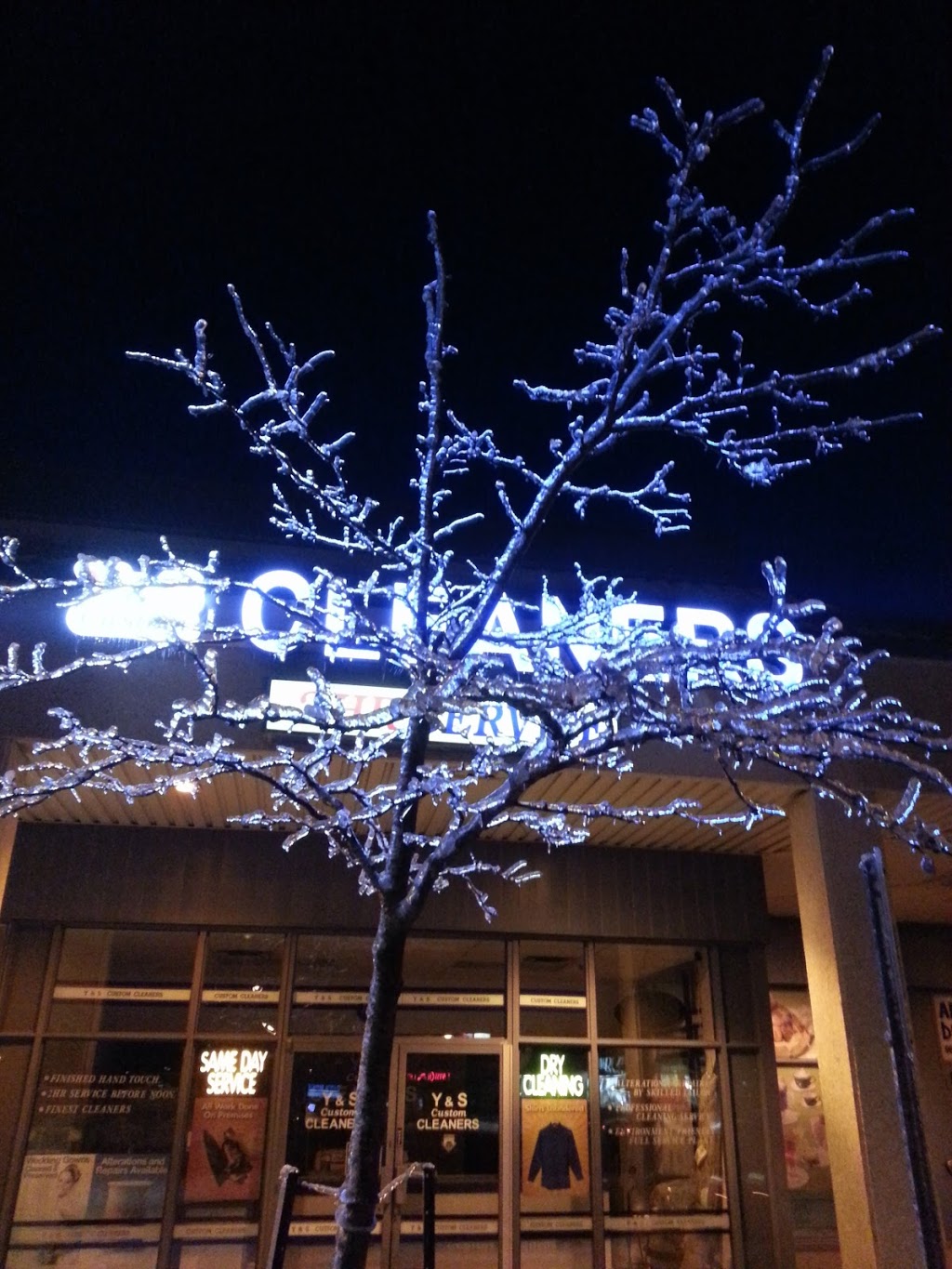 Y Custom Cleaners | 10909 Yonge St, Richmond Hill, ON L4C 3E3, Canada | Phone: (905) 770-0933