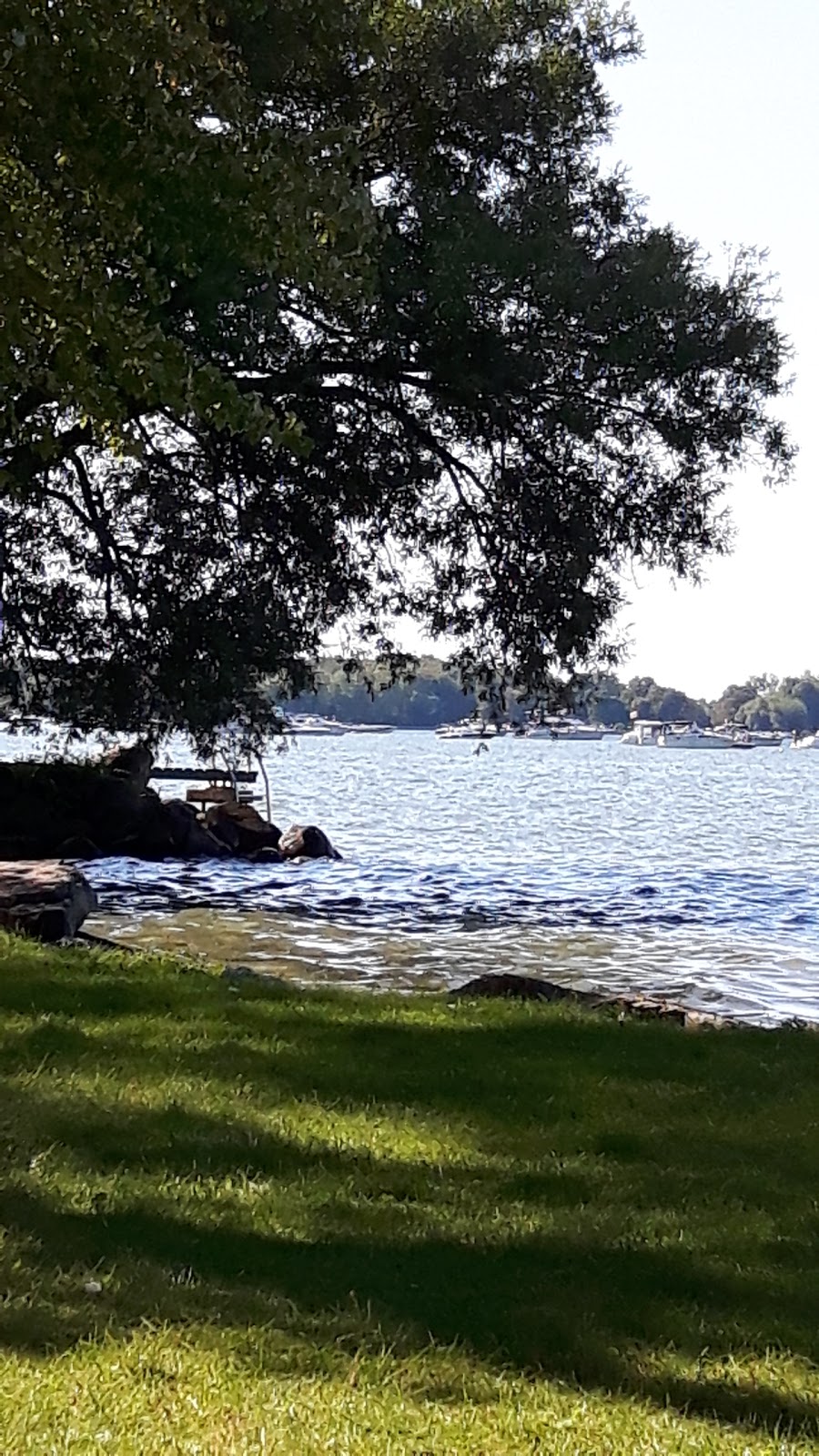 Holmes Point Park | 131 Holmes Point Rd, Pefferlaw, ON L0E 1N0, Canada | Phone: (905) 476-4301