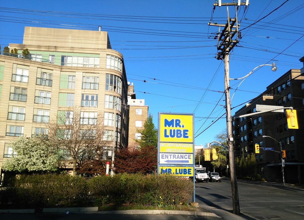 Mr. Lube | 793 Spadina Rd, Toronto, ON M5P 2X5, Canada | Phone: (416) 787-7350