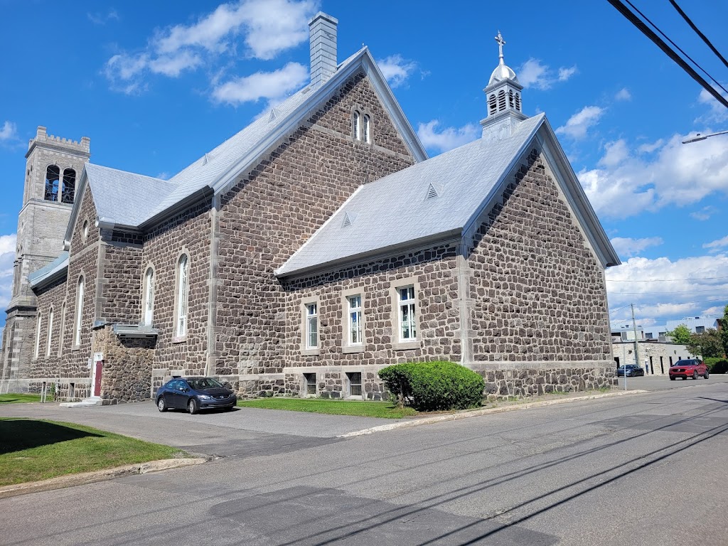 Suites 68 | 25 Rue St Louis, Sainte-Agathe-des-Monts, QC J8C 2A6, Canada | Phone: (514) 437-4000