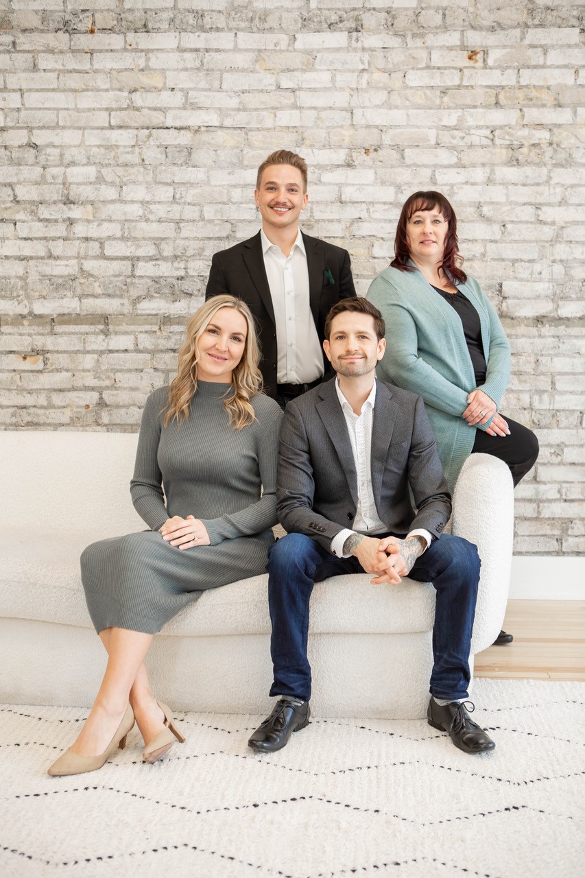Luxe Realty Group | 1165 Franklin Blvd, Cambridge, ON N1R 8E1, Canada | Phone: (519) 222-0405
