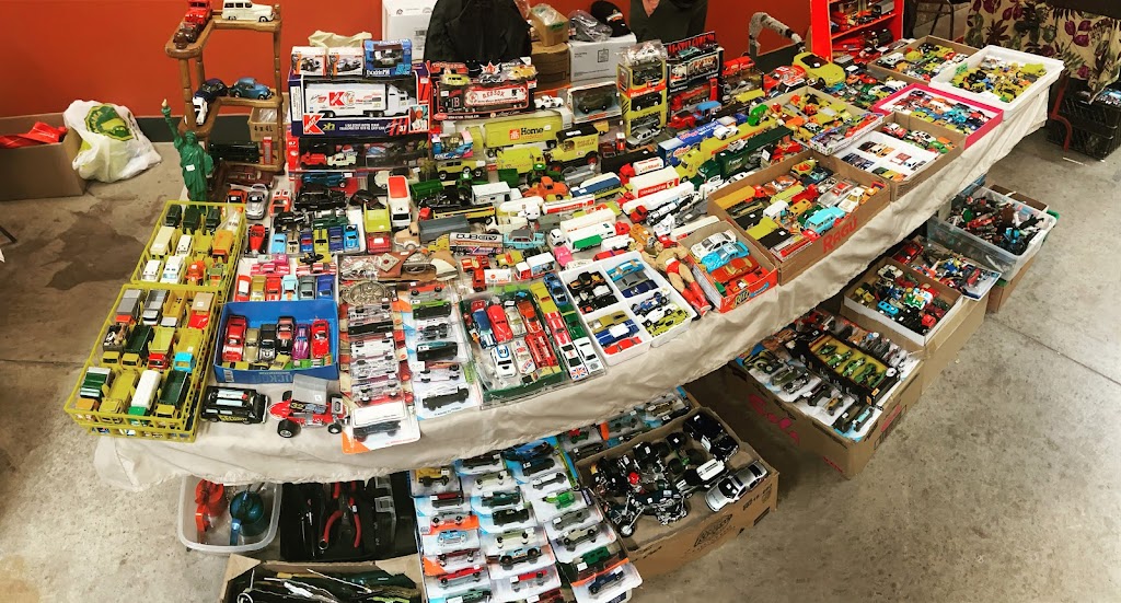 The Funky Flea | 200 Prospect Rd, Goodwood, NS B3T 1P2, Canada | Phone: (902) 225-0909