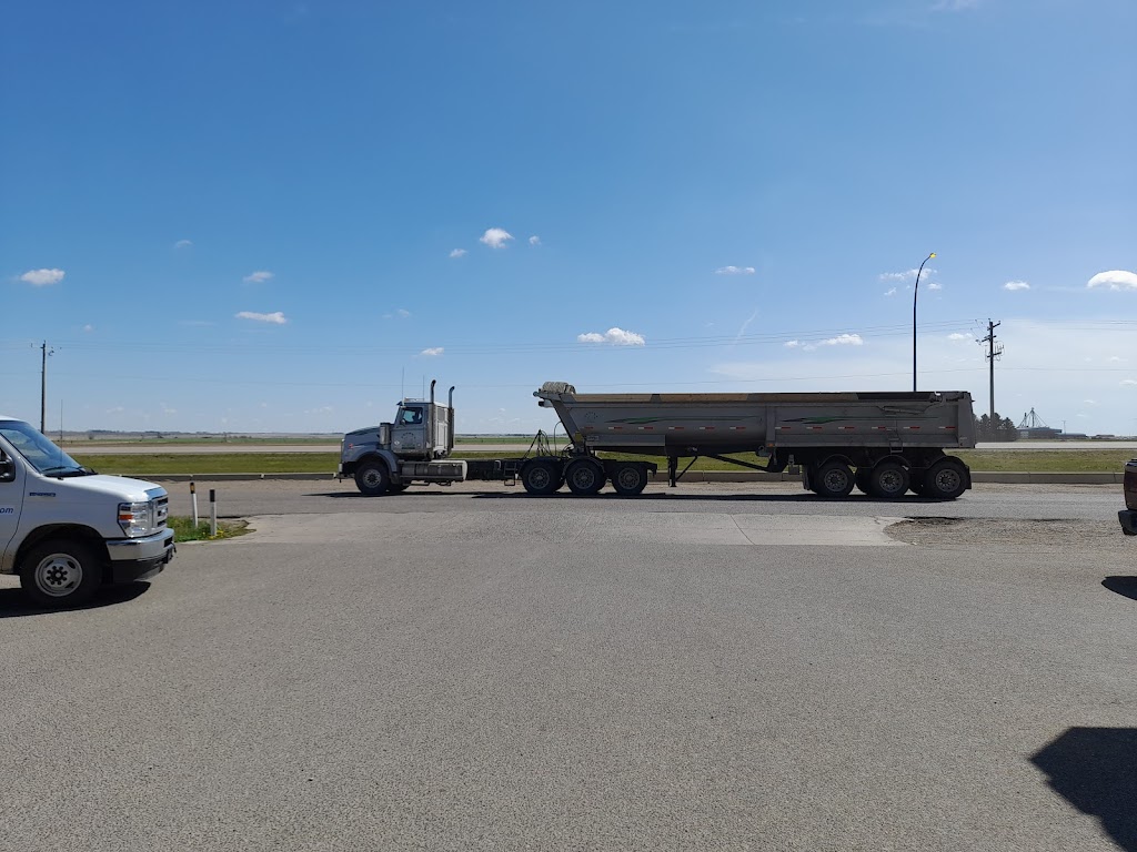 Vauxhall Esso | 409 1 St N, Vauxhall, AB T0K 2N0, Canada | Phone: (403) 654-4247