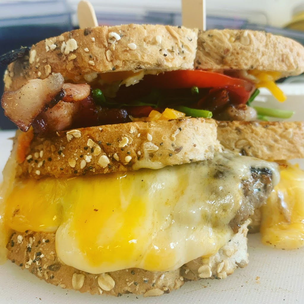 Cheesy Monkii Food Truck | 1987 ON-21, Kincardine, ON N2Z 2X4, Canada | Phone: (519) 708-8783