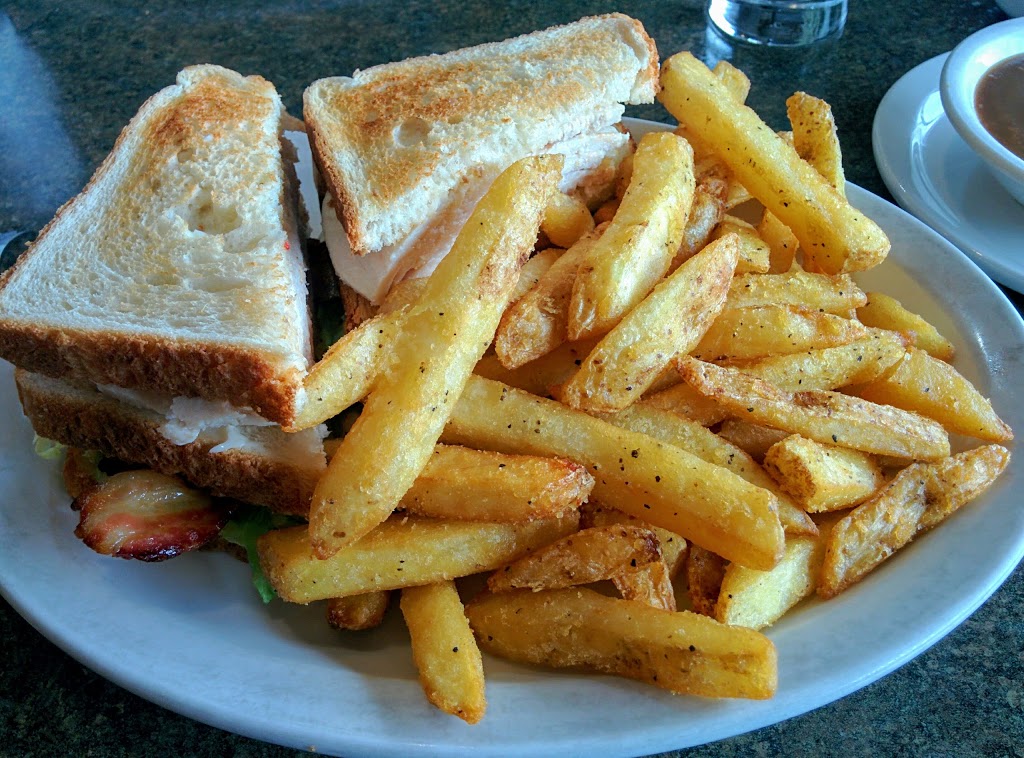 Kalmar Restaurant | 8076 King George Blvd, Surrey, BC V3W 5B5, Canada | Phone: (604) 596-2013