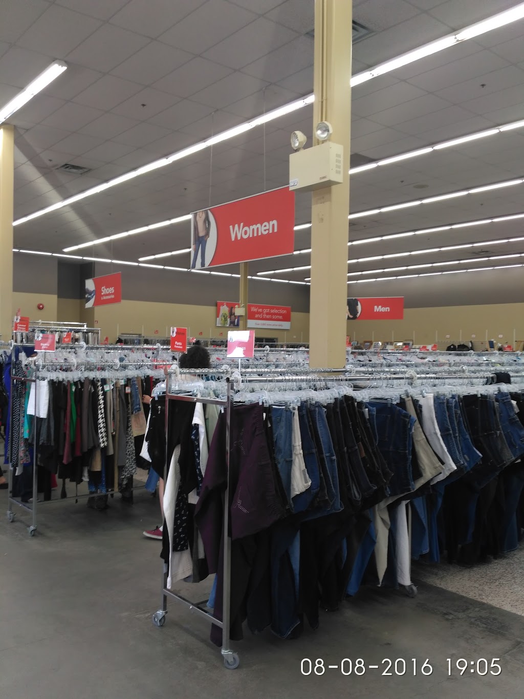 Value Village | book store | 1651 Merivale Rd, Nepean, ON K2G 3K2, Canada | 6132881390 OR +1 613-288-1390