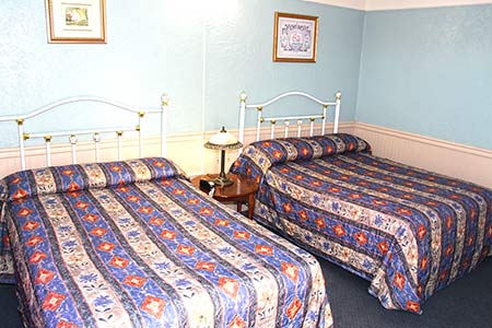 Capones Hideaway Motel | 1 Main St N, Moose Jaw, SK S6H 0V8, Canada | Phone: (306) 692-6422