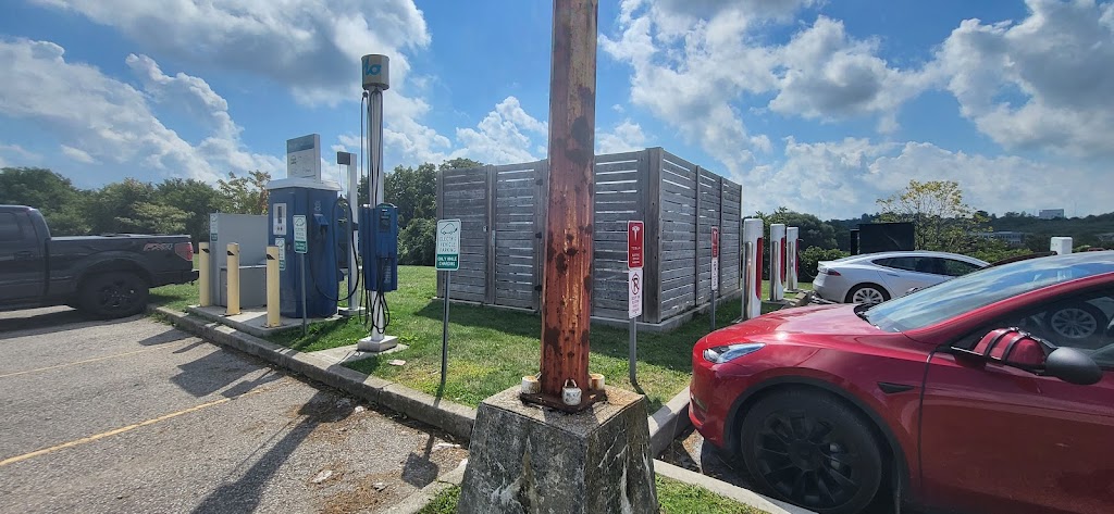 Tesla Supercharger | 580 Bruin Blvd, Woodstock, ON N4V 1E5, Canada | Phone: (877) 798-3752